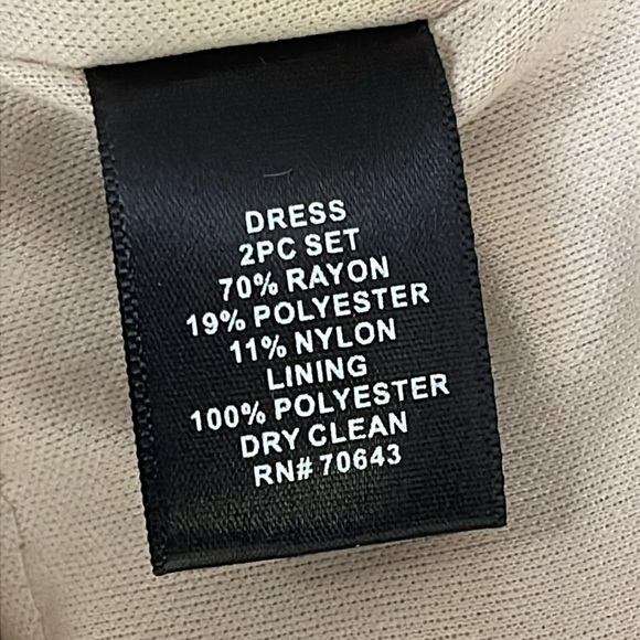 Jessica Howard 2Pc Champagne Satin Hammered Tiered Dress & Blazer Sz 16 Sheath - Picture 15 of 16